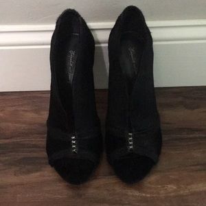 Gently worn black pony hair booties peep toe 5”
